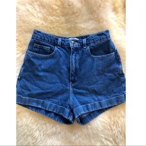 american apparel high waisted denim shorts // 29